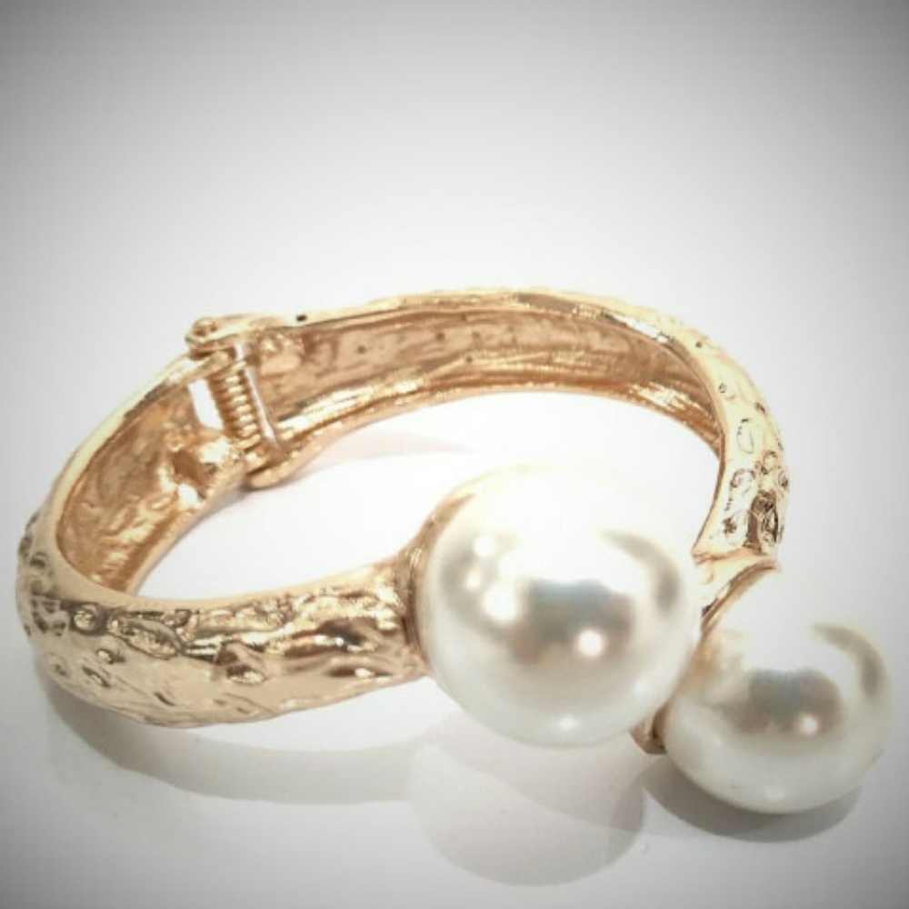 Bracelets - Picture 2 of 2